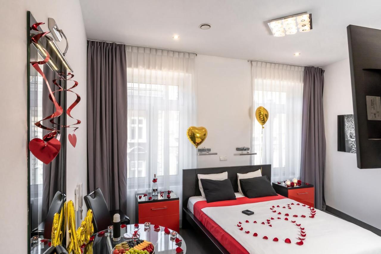 Komorowski Luxury Guest Rooms Kraków Zewnętrze zdjęcie