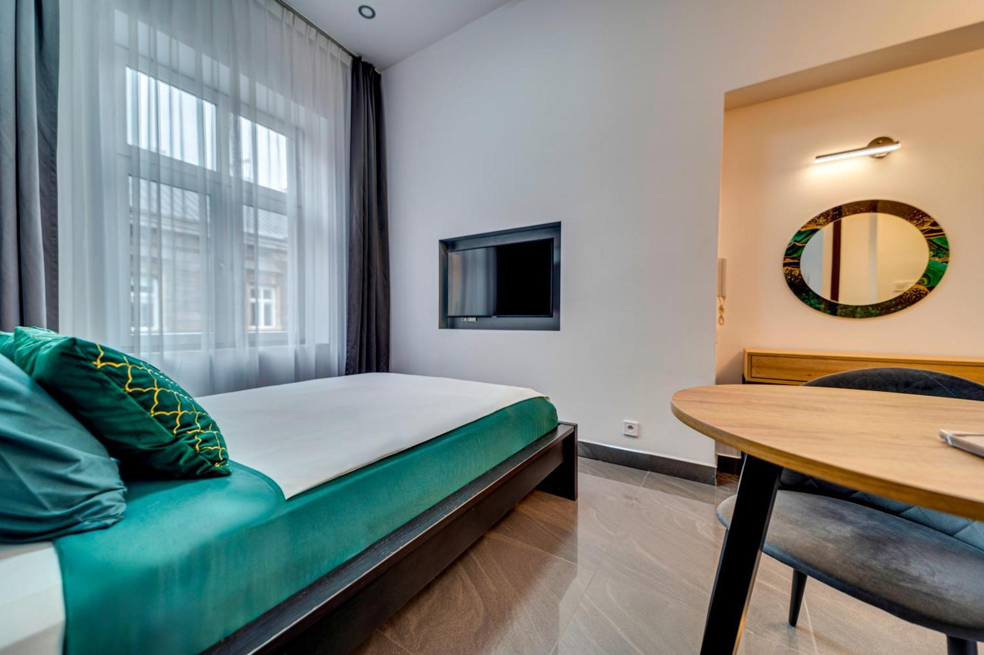 Komorowski Luxury Guest Rooms Kraków Zewnętrze zdjęcie