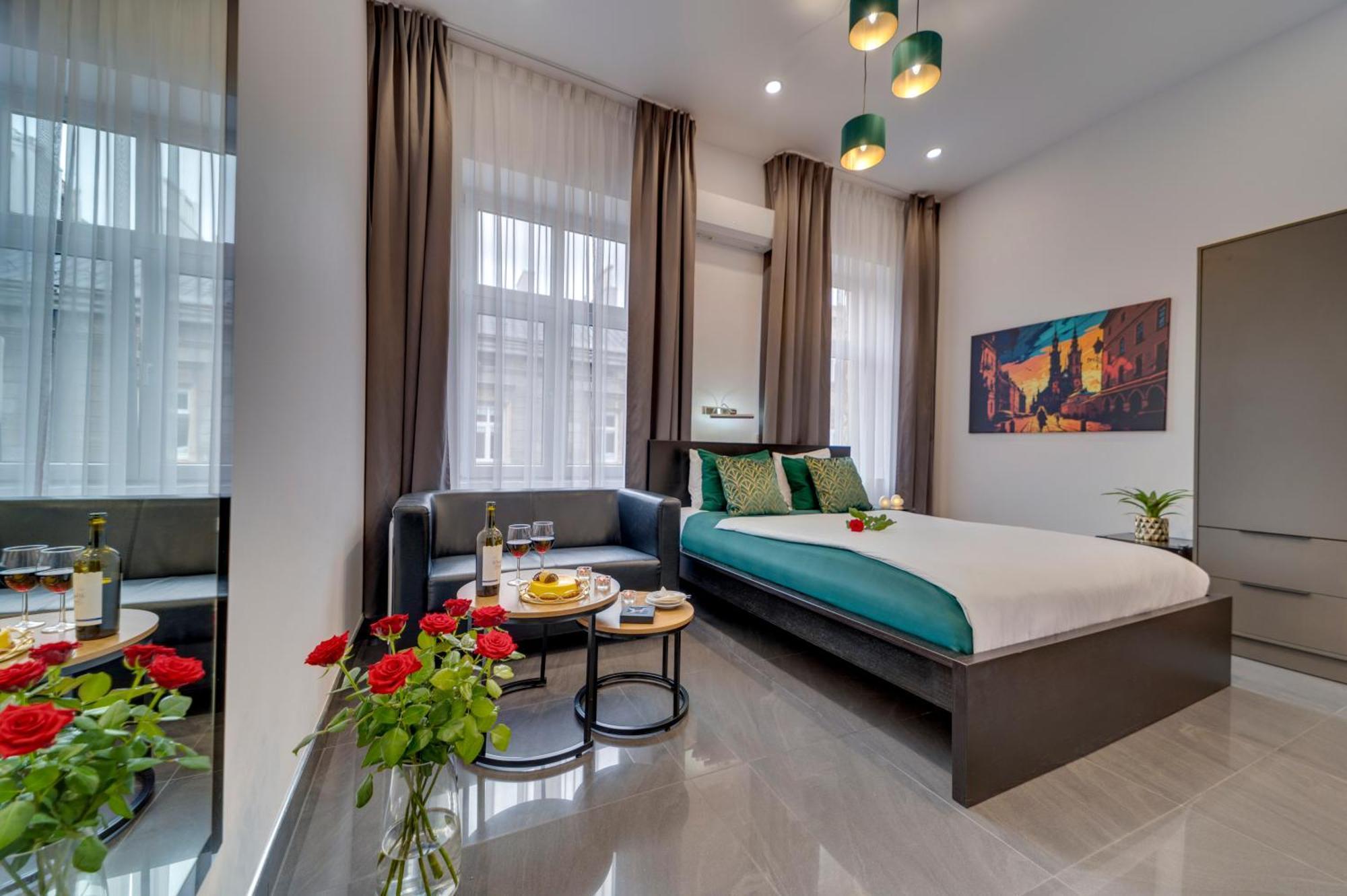 Komorowski Luxury Guest Rooms Kraków Zewnętrze zdjęcie